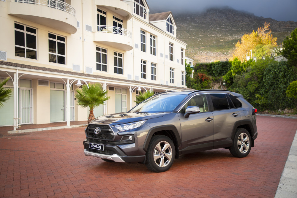 RAV4 range expands - Colin-on-Cars